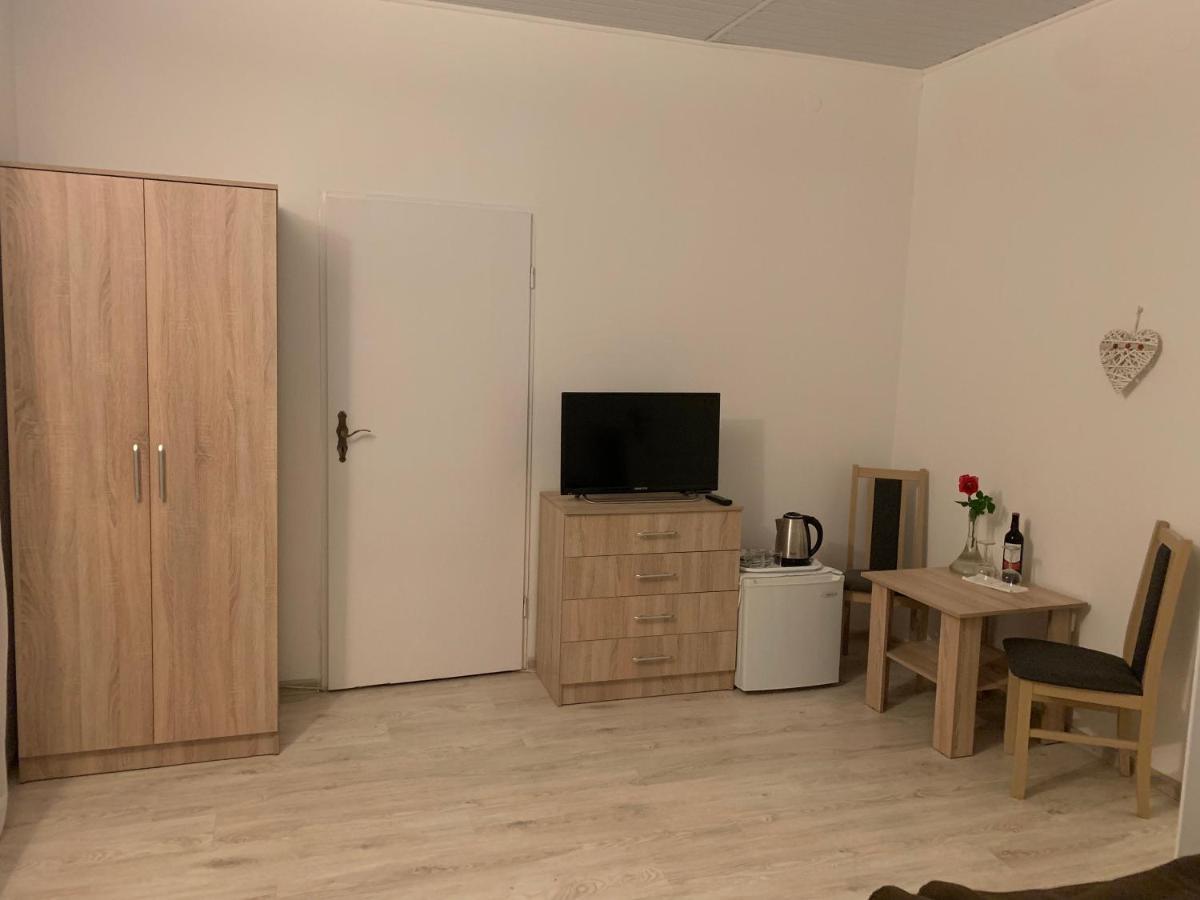 Dom Wczasowy Portowa Przystan 150M Od Plazy 므르제지노 외부 사진